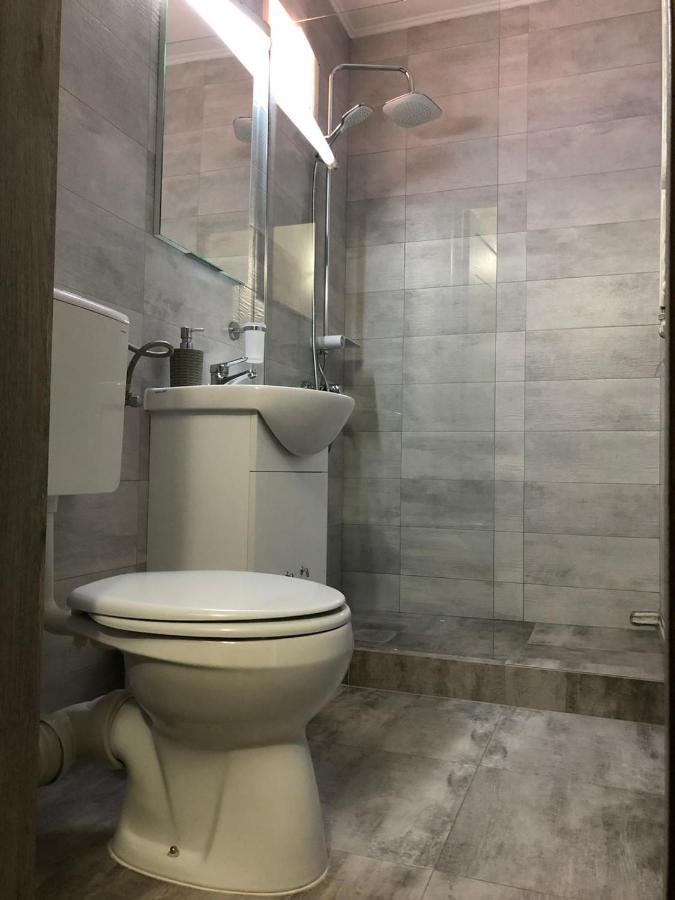 Hotel Cosmin อาราด ภายนอก รูปภาพ