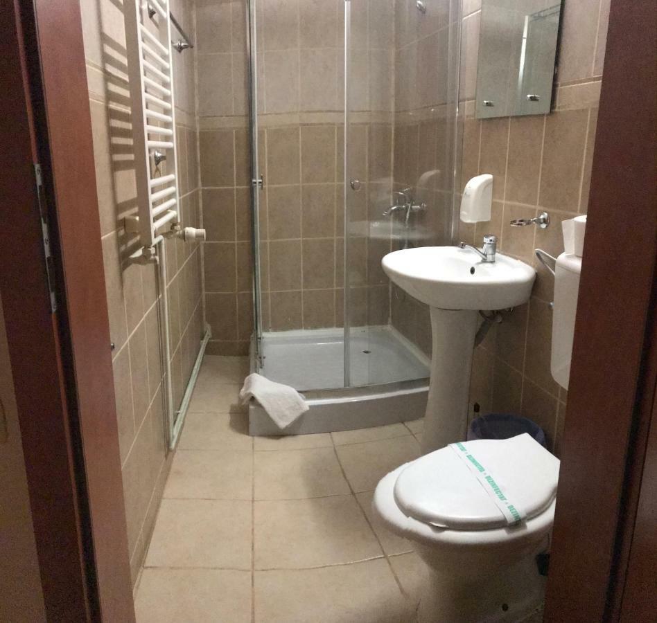 Hotel Cosmin อาราด ภายนอก รูปภาพ